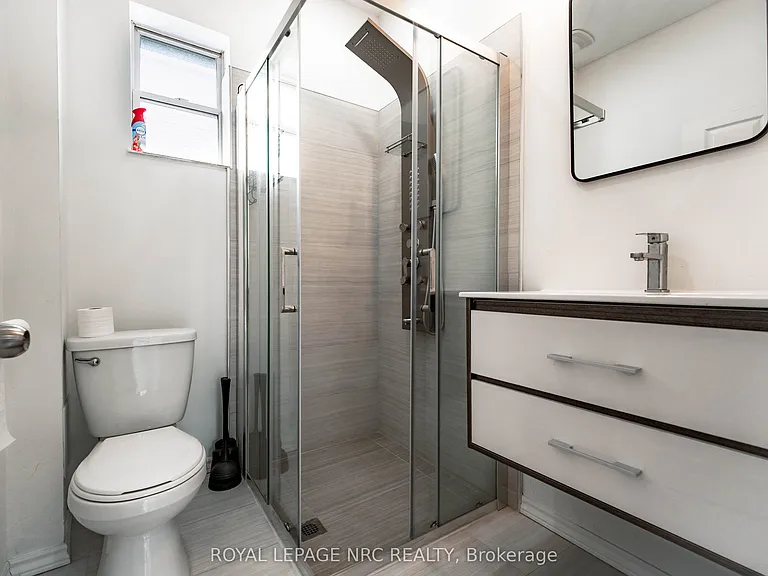 138 Main St W #1B — Photo 7