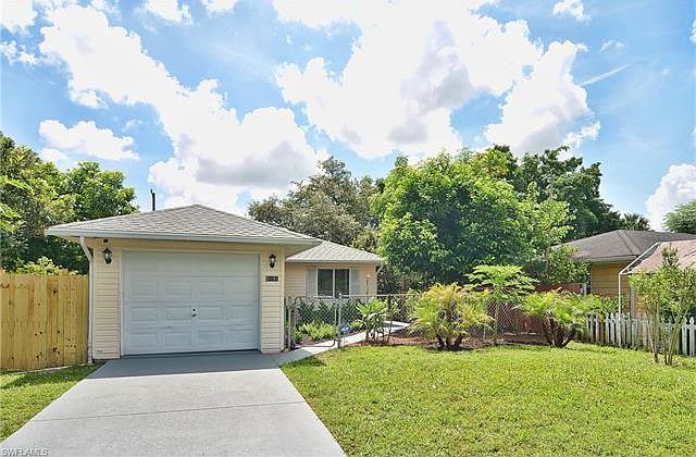 1st image of 26651 Coventry Ln