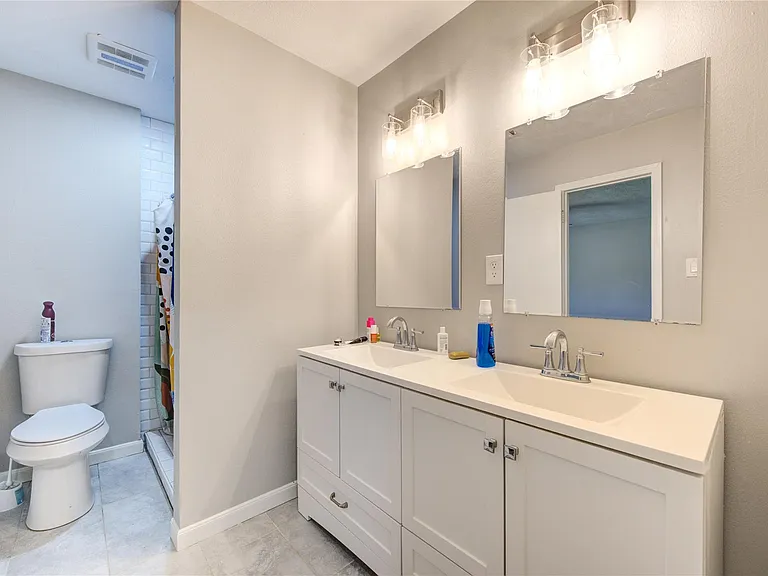 3046 Wagon Trail Dr — Photo 34