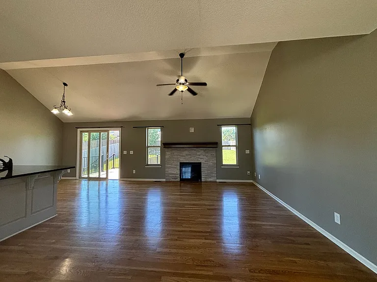 1719 NW 93rd St — Photo 3