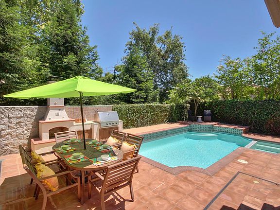 4th image of 800 Sierra Oaks Vista Ln
