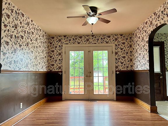 4th image of 335 Linden Ave