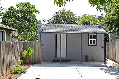 1st image of 2164 Poplar Ave