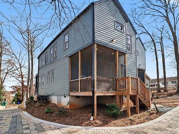 5th image of 1081 Hill St SE #A