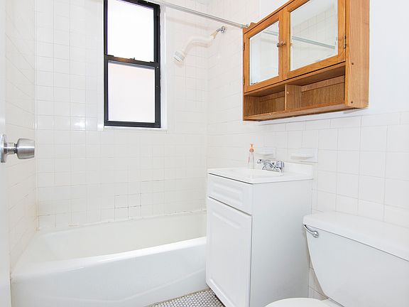3rd image of 22-65 27th St #2G