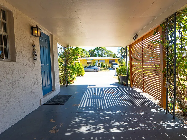 2401 Avenue Q — Photo 8