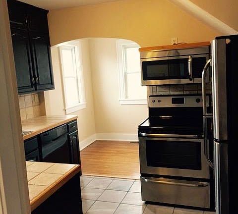 kitchen with breakfast nook