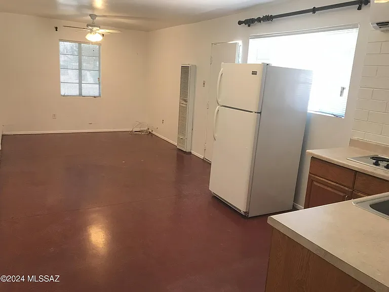 720 N Irving Cir #1 — Photo 14