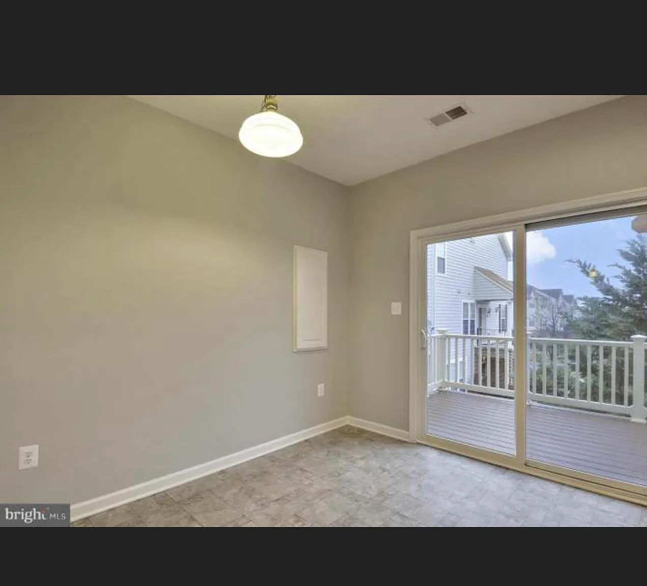 3 bed, 1500 sqft, $2,500 — Photo 2