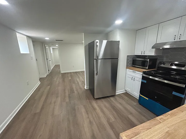 406 Elm St NW #2 — Photo 17