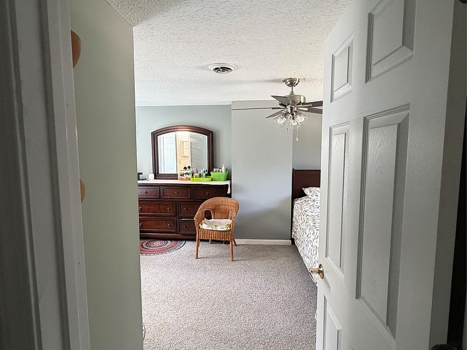 23151 Lawson Ave, photo 28