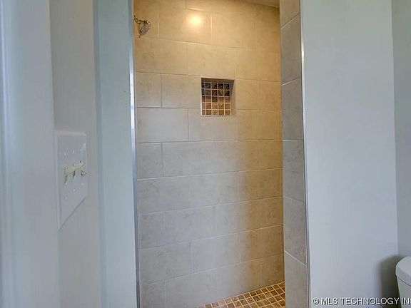 2nd image of 8512 E 24th Pl