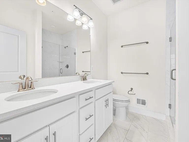 115 Dickenson Dr — Photo 21