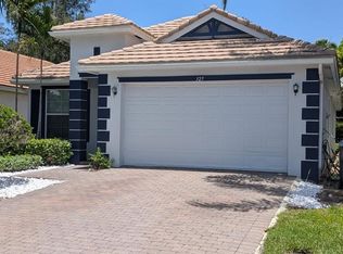 325 Mulberry Grove Rd, West Palm Beach, FL 33411