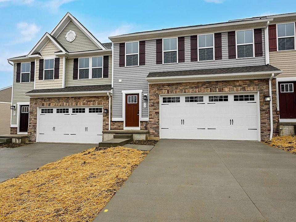 1st image of 71 Pine Ln #1