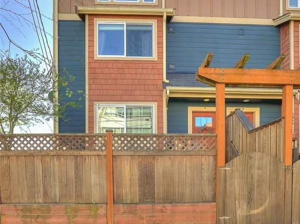 5227 Russell Ave NW #A, Seattle, WA 98107