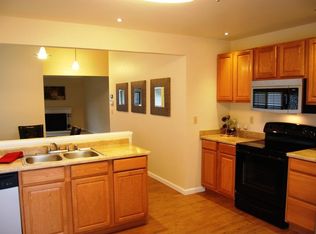 798 Racquet Club Cir, Rohnert Park, CA 94928