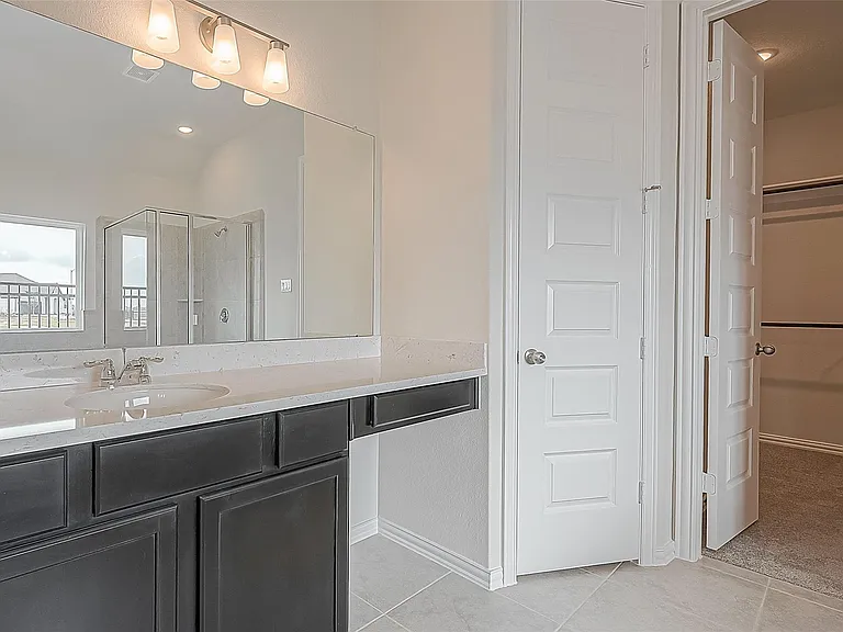 5823 Westwood Shore Dr — Photo 37