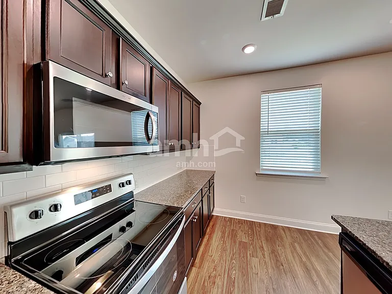 4905 Durant Ct — Photo 3