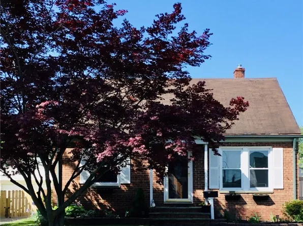 396 E 327th St, Willowick, OH 44095