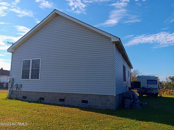 4th image of 610 Craven Street