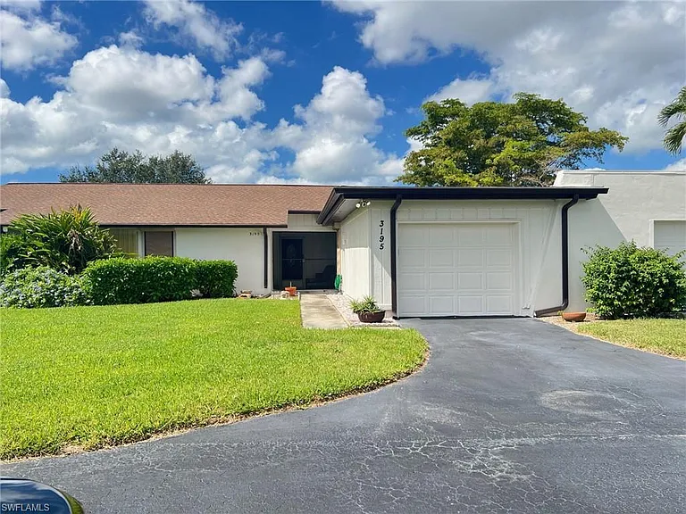 3195 Boca Ciega Dr #C-10 — Photo 1