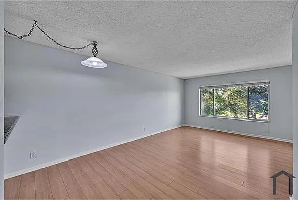 906 Twin Lakes Dr #8-J — Photo 10