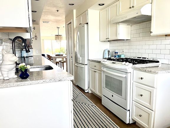 4th image of 25 Highland Ter APT 2511