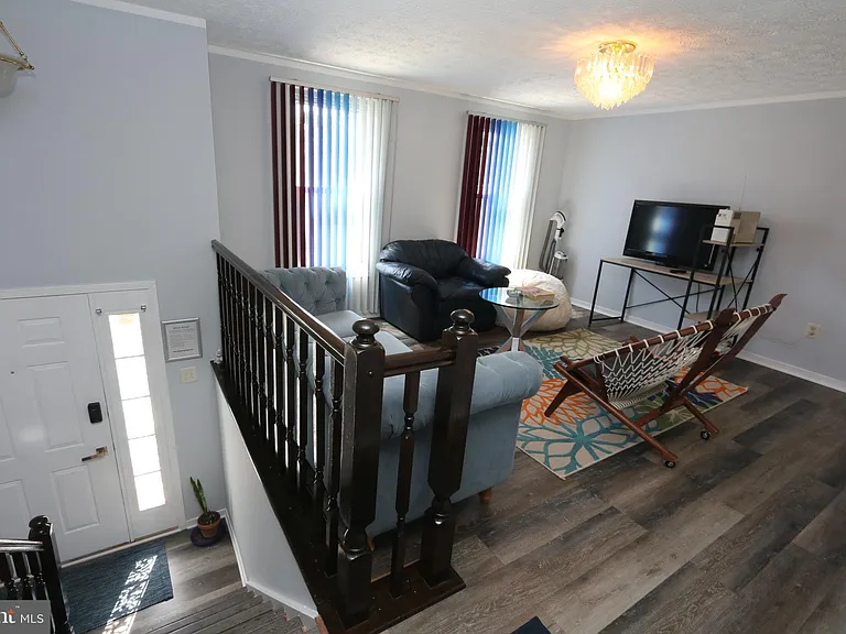 6512 Cricket Pl — Photo 7