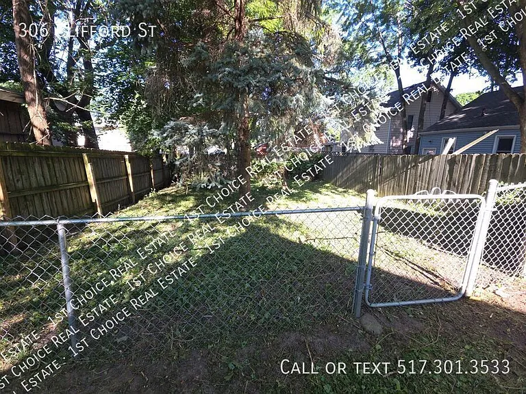 306 Clifford St — Photo 3