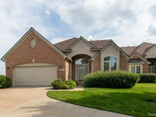 3161 Lacosta Ct, Commerce Township, MI 48382