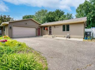17208 Duck Lake Trl, Eden Prairie, MN 55346