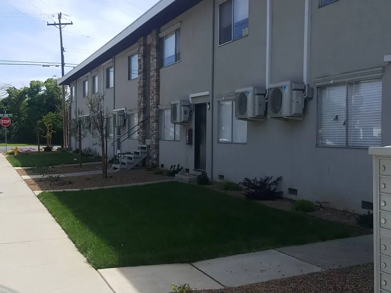 King Avenue Side
