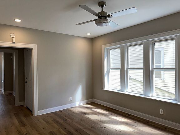 4th image of 11320 S Edbrooke Ave #2