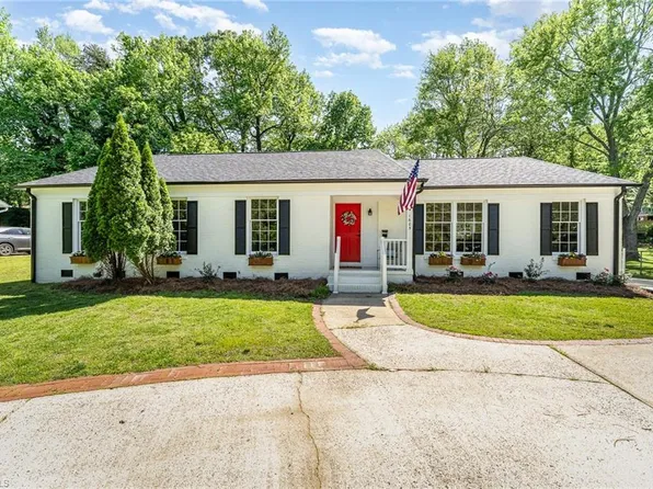 1605 W Cone Blvd, Greensboro, NC 27408