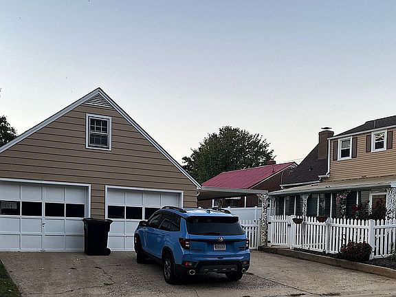 4th image of 1702 Wilborn Ave
