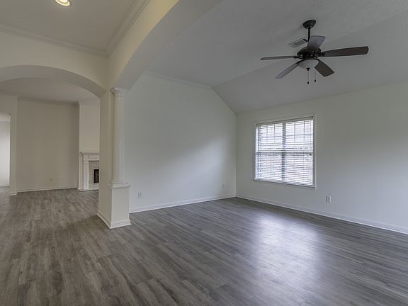 3rd image of 8978 Stoneridge Pl