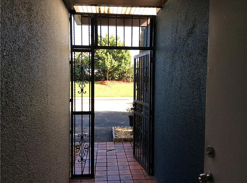 1st image of 16390 Briar Patch Pl