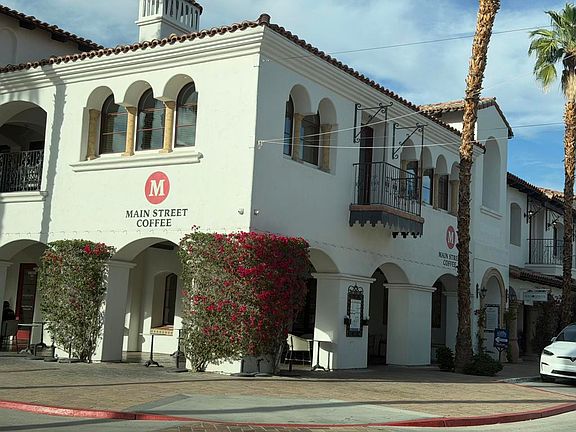4th image of 52059 Avenue Mendoza