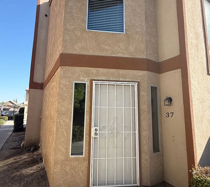 2600 Chandler Ct #37