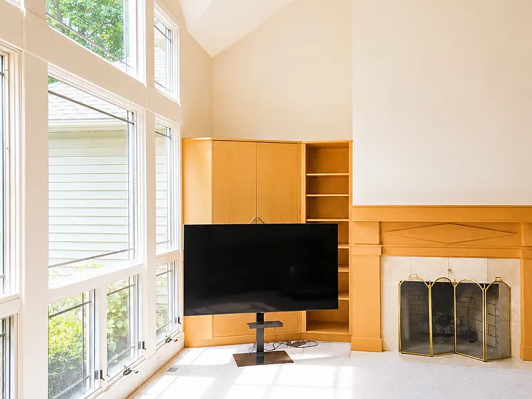 39710 Alsace Ct — Photo 17