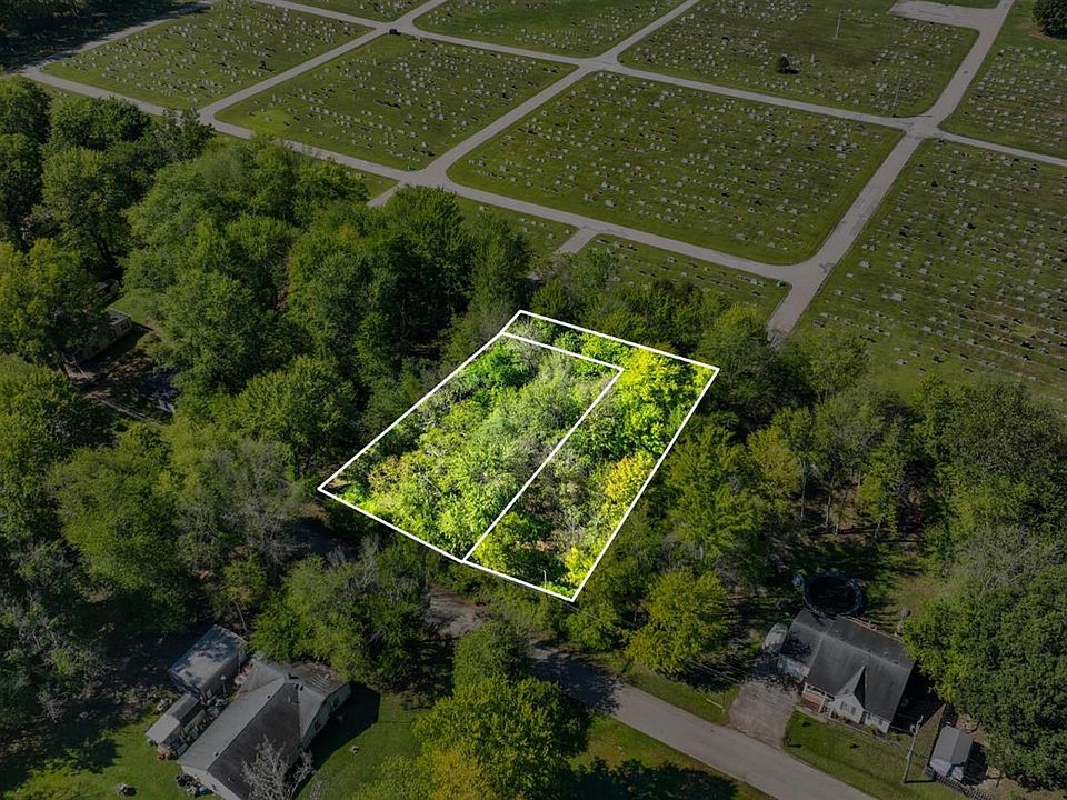 2nd image of 0 Spring St