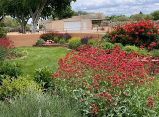 1012 Mission Valley Rd, Corrales, NM 87048