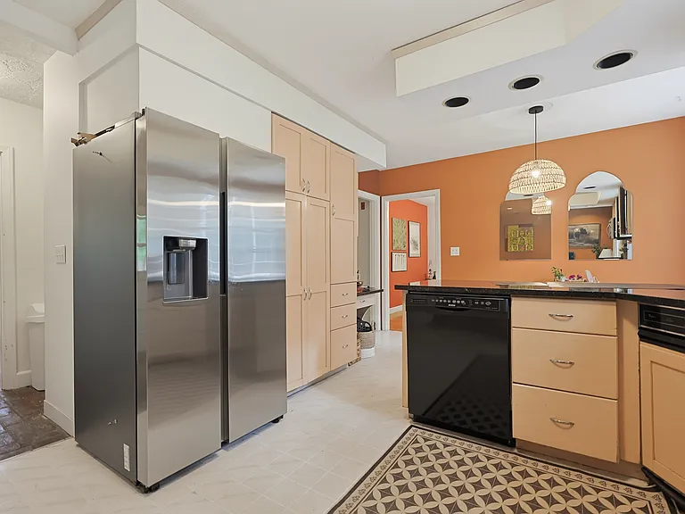 12 Carriage Dr — Photo 18