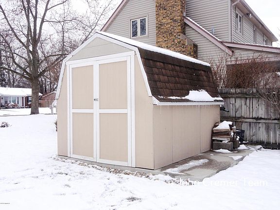 5th image of 3692 Basswood Dr SW
