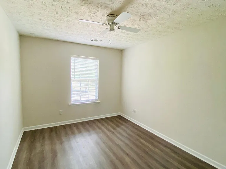 5525 Mountain Top Pl — Photo 16