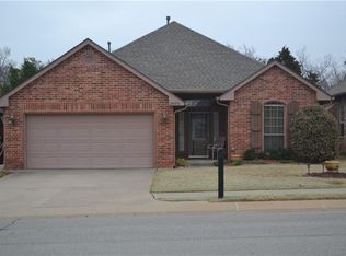 2834 Coldbrook Ln, Edmond, OK 73003