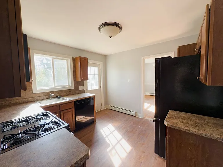 69 McArthur Rd — Photo 28