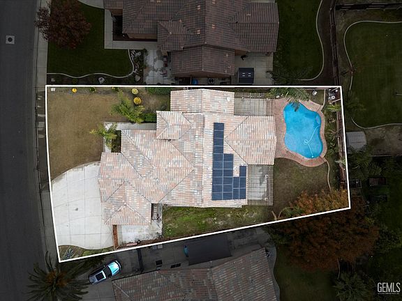 2nd image of 9415 Meadow Falls Dr