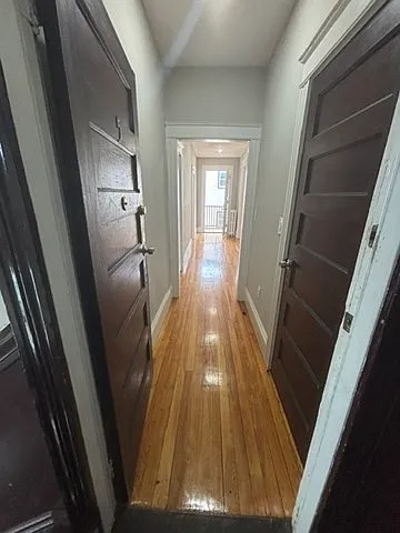 3 bed, 1.0 bath, 900 sqft, $3,000 — Photo 2